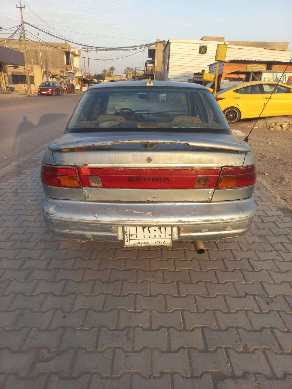 سلام عليكم خوان سيفيه البيع موديل ٩٢ عنوان الحله الحلوه سياره حلوه وناسبه شغاله اوتوماتيك تاير جيد حرم حلو كير حلو غرفته زينه رقم كربلاء موازي سنويه نفذه ١٩ سعره ٢١ ورقه وبيه مجال رقم صاحب السياره *********** بي وتساب مكلف بنشر
