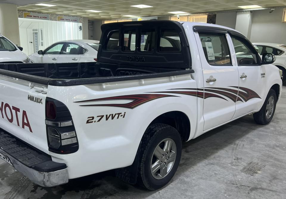 للبيع تويوتاهايلوكس موديل 2012سعودي شاصي 19رةقمة سليمانية بسمي بشرط طحويل مابي صبغ گيرعادي سيارة حلوة سعرة 185$مكان كلار ***********
