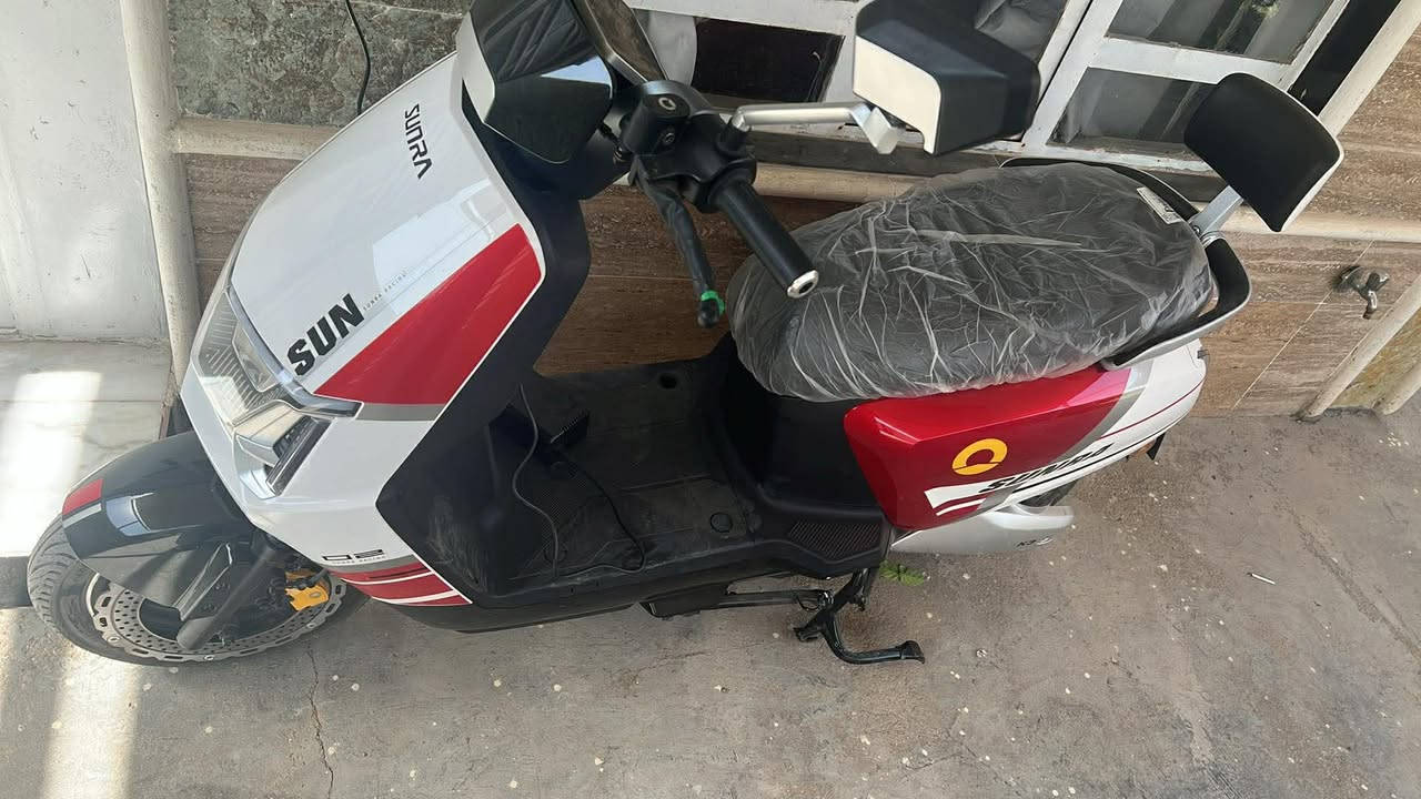 سلام عليكم دراجه شحن جديده زيرو صارلها يومين من طالعه سعر مليون وبيه مجال بغداد ناحيه الرشيد ‭
‭0773 745 7443‬ ‬
