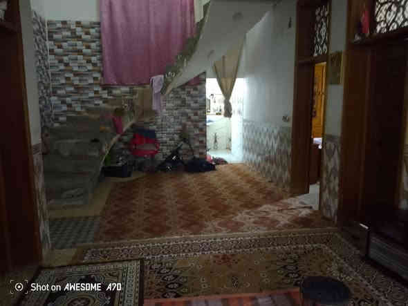 السلام عليكم عندي دار للبيع المساحه الكليه 375 متر طابو زراعي سند 25 تحويل مباشر باسم المشتري متوفره كل السعر 110 وبي مجال الخدمات بيت حديد وجديد البناء طابوق الورديه البو حمير قرب حسينيه فاطمه الزهراء استفسار مراجعه مكتب عقارات الحسام اتصل على رقم الهاتف ***********+*********** اخوكم ابو مومل
