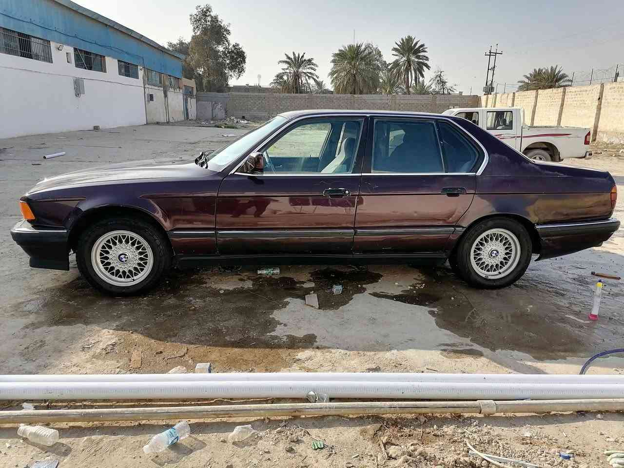 سلام عليكم.. ٧٣٥ موديل ٩٣ مكينة ٣٥ مفتوح مصبوغه وبيها جراد بنيد وقمارة فقط ماعندي وقت ارتبها عارضها للبيع السعر ٤٥ موبايل ***********
