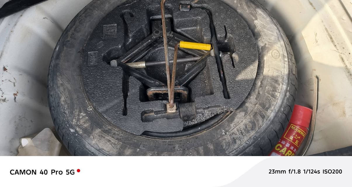 انتره 2010 مكفوله ماعده بارد قليل مثل ماموجود بالسونار مكينه 2000 خليجي لاستفسار اكثر ***********
