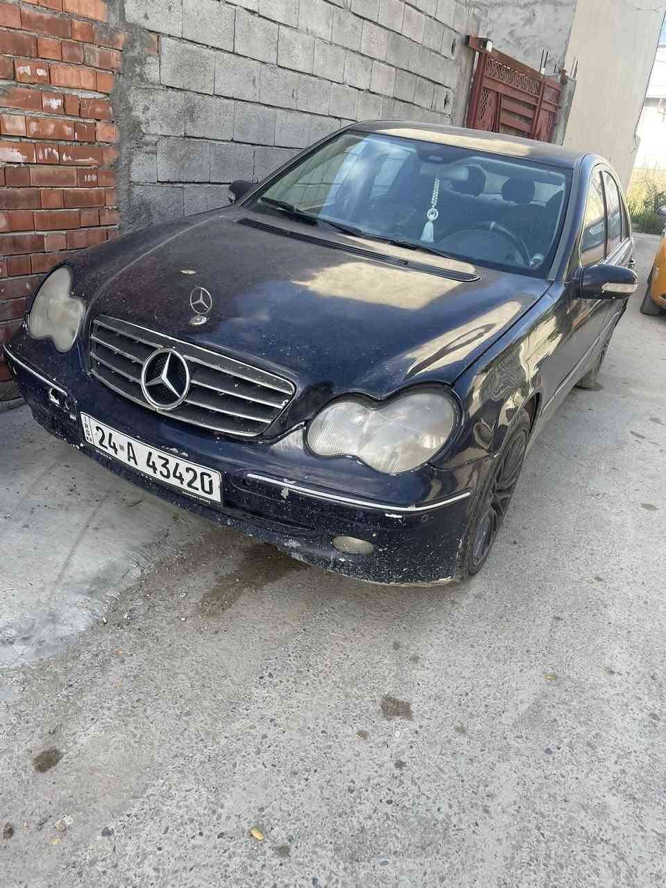 السلام عليكم 
مارسدس موديل 2000
ضرر صدوق وجاملوغ بدون كص ولا شي 
شرط التحويل سنويه جديده 
مكينه بطه خير من الله 
ديالى بعقويه تقاطع القدس 

‭٠٧٧٠ ٣٤٦ ٧٨٧٣‬
