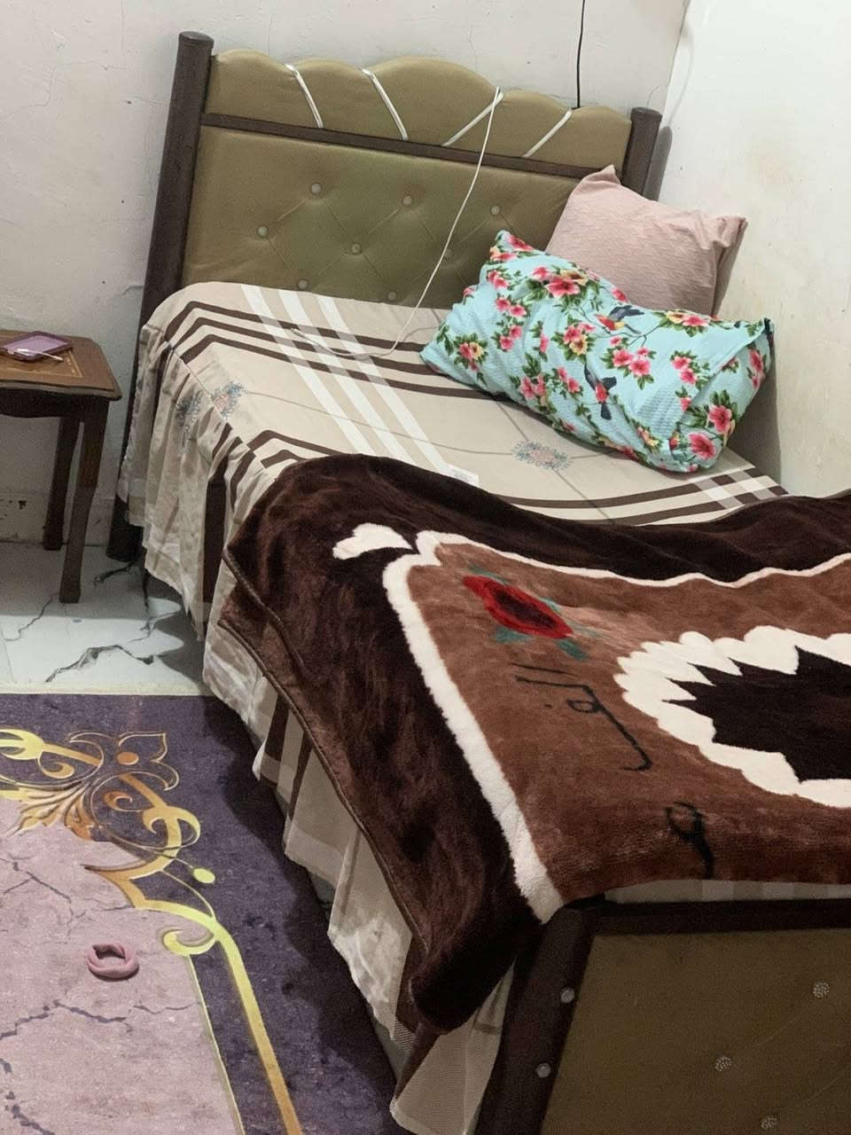 السلام عليكم. عندي، كنتور كويتي نظيف وثقيل اربع ابواب  وبيه جرارات ثنين سعر 125 قفل 
وجربايتين حديد وجلد نفس اللون نظيفات سعرهن ثنينهن ب 50 مع المنادر 
 وميز مرايه نظيف وجديد مودرن فول جمال ب 150 مصار كم شهر من اشتربته ماخذته ب، 200 عنوان ابوالخصيب طريق الصحراء..  يصيرن غرفه بناتيه كامله تعال وشوف بعينك الشراي فقط..


**إذا كنت صاحب هذا الإعلان وتريد حذفه لأي سبب، رجاءا أرسل رسالة إلى الدعم الفني**