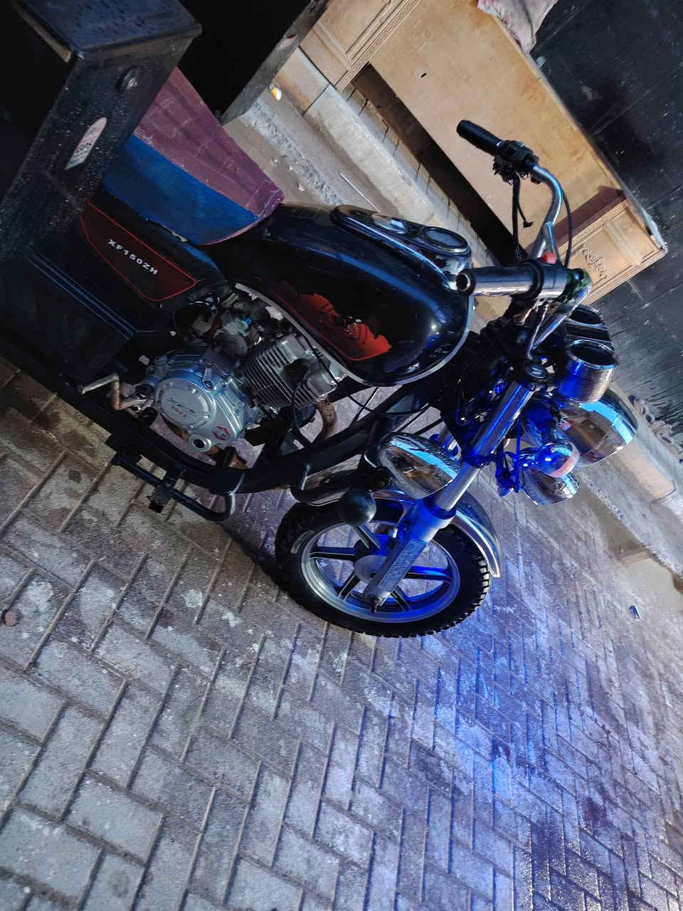 السلام عليكم ستوته صقر مديل ٢٠٢٠ مكفوله كفاله عامه شاصي وركبه محرك جديد كير بوكس محرك جديد ٢٠٢٢ مصبوغه صبغ حراري عن آثار الجرد لا للحيم ون مايعجبك افحص دراجه نضيفه الله شاهد نكره سلف ربع معايزه كهربائيات تخم اصلي البلاد ابو الختم دراجه نضيفه واحله من الصور بعد مكانه ديوانيه وهذا رقمي ***********خاص مامتواجد
