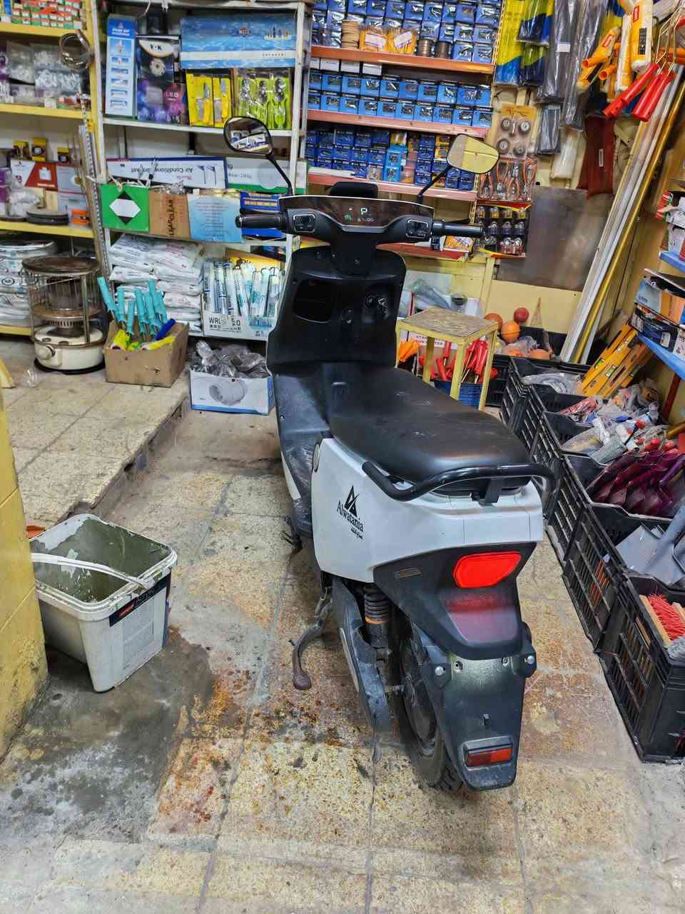 ماطور من شركة الحافض ما بي أي مشكلا من ناحية باتري ولا ملف شرط سعر ٤٠٠ وا بي مجال قليل للشراي


**إذا كنت صاحب هذا الإعلان وتريد حذفه لأي سبب، رجاءا أرسل رسالة إلى الدعم الفني**