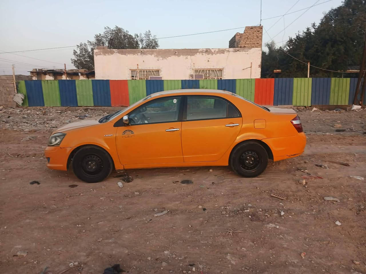 سلام عليكم جيلي موبل 2013 كير ومحرك خير من الله تبريد تدفئه شغلات حداديه نص عمر سعر 33 وبيه مجال قليل ***********
