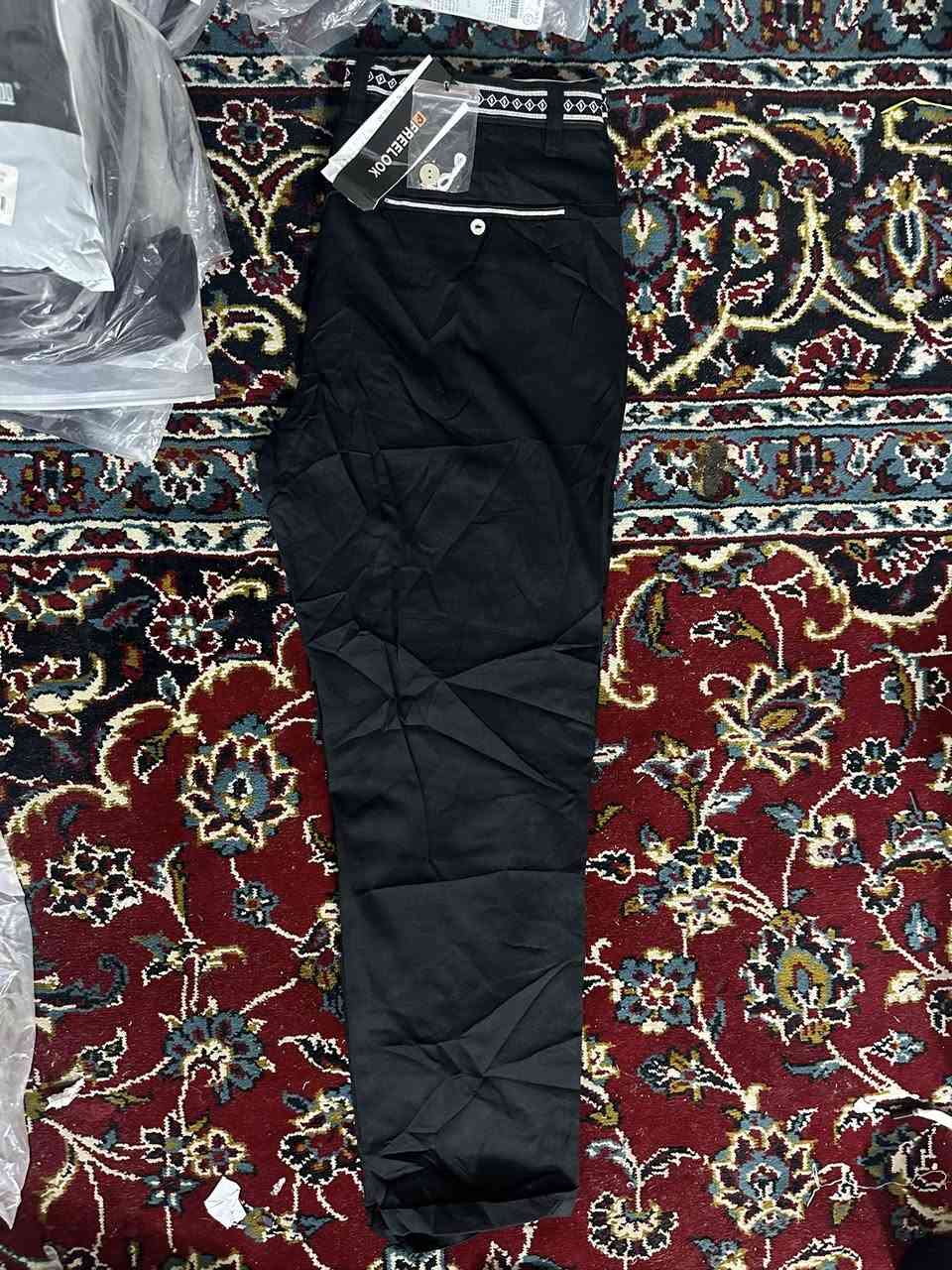 بسم الله الرحمان الرحيم شروة 2100قطعة جديد (وليس مستعمل)
منوعات قماصل بلوز رسمي هودي بجامة بنطلون قميص قمصلة طويلة بلوز قطن القطعة 3الاف جملة ابيع كميات 

القماصل 280

قمصلة طويلة 145

هودي 105

قميص80

بلوز رسمي 170كلش حلو للطلاب 

وباقي التفاصيل بلخاص او على الرقم 

***********
