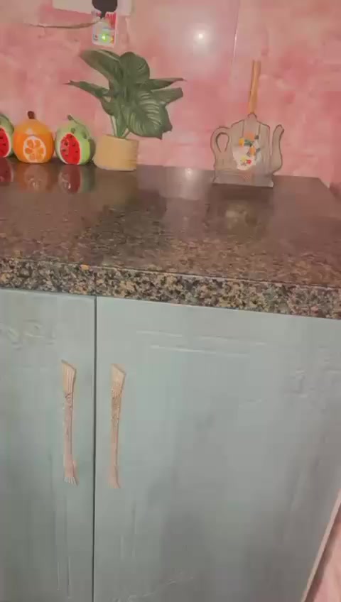 كاونتر مستعمل نظيف للبيع 500 الف بي مجال بسيط داخل المنيوم الابواب hdf السطح مرمر طبيعي للأستفسار
*********** واتساب
