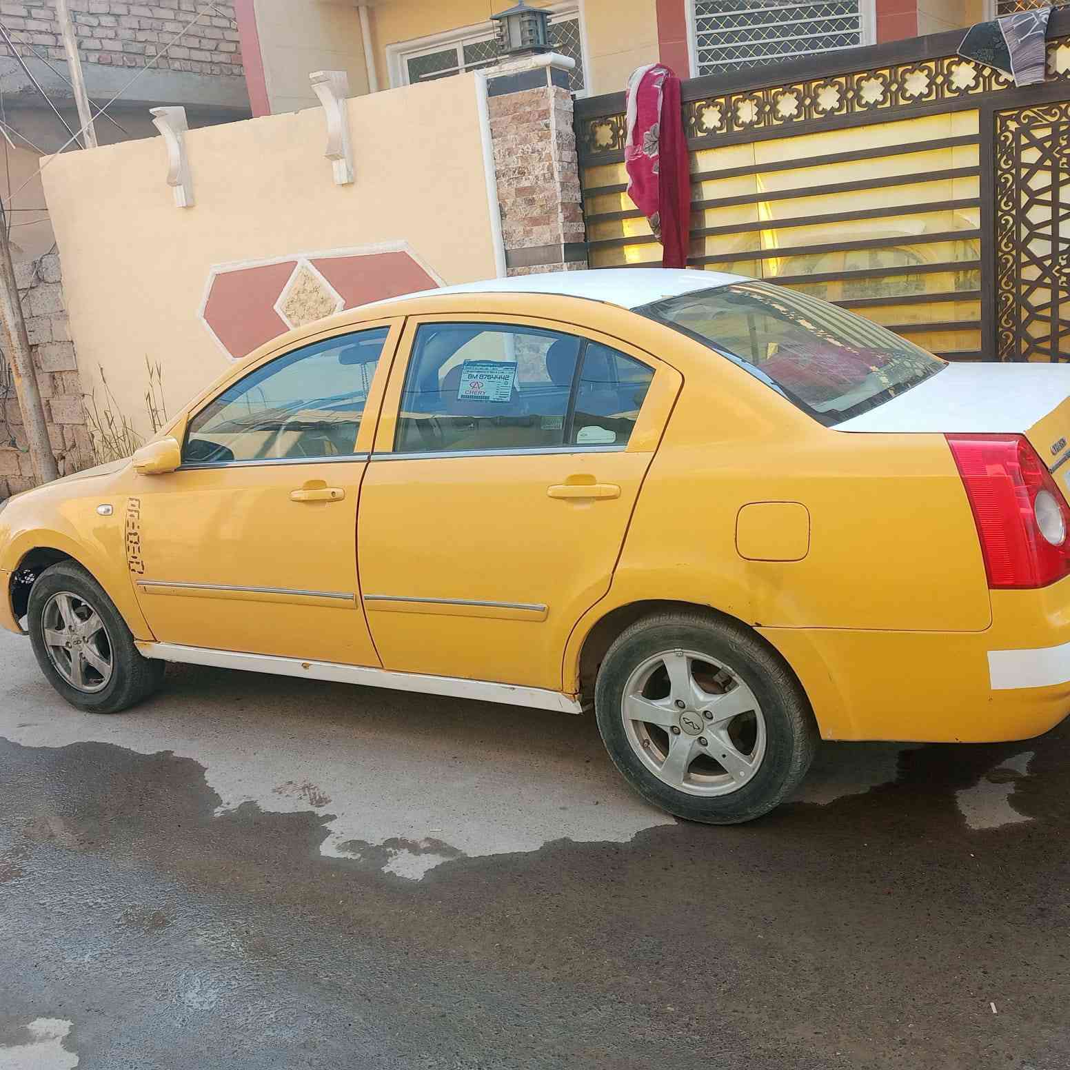 السلام عليكم شيري A5 موديل 2013 مكينه كير جدد كهربائيات كلها شغاله صدرها خير من الله غرفتها حلوه نقصها دبل خلفي السياره بسمي ارقام نكليزي هيئه وغرامه مصفره السعر 35 بيها مجال العنوان بغداد حي العامل قرب اشاره البياع الرقم ***********
