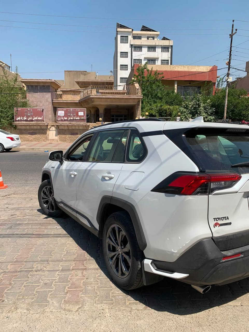 تۆیۆتا ڕاف 4 
خلیجی شریکەی جیهان 
مۆدیل / ٢٠٢٣ هایبرێد 
کلین بێ سبوغ 
دوو قۆپ بچوک لەدەرگا 
مەکینە  V4.2.5 هایبرێد 
ڕەقەم و سەنەوی نوێیە 
ڕۆیشتن / ٦٢ هەزار کم 
مواسفات فوول سلایت 
دەبل ئەکسل 

نـــــرخ / ٢٨٨$

*********** أربيل, العراق
