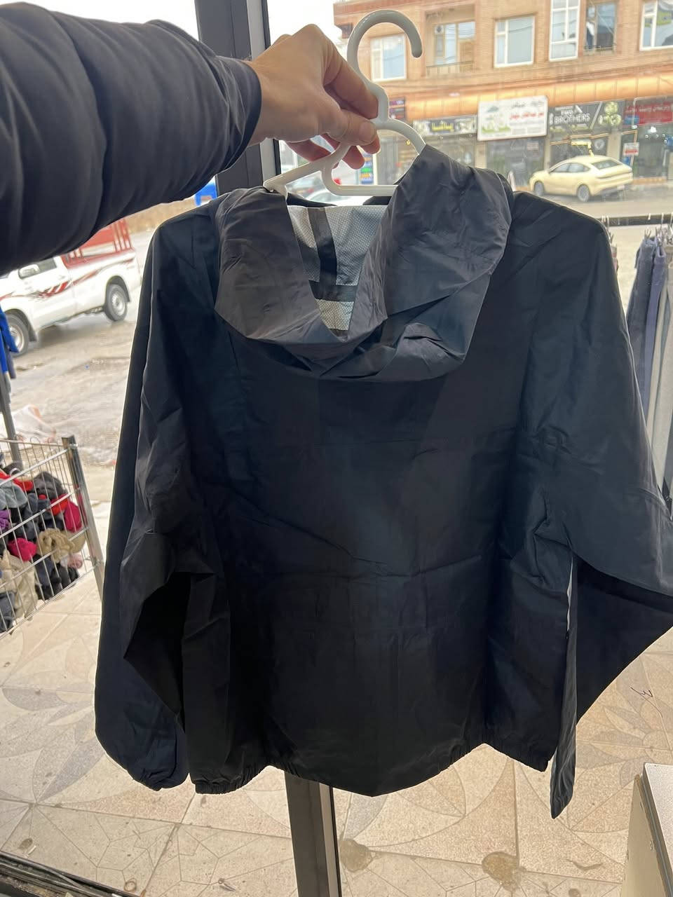 nike ACG
orginal
size _M
توصیل جمع
بالە غیرمستخدم 
وزن_ 65_70
waterproof
***********
