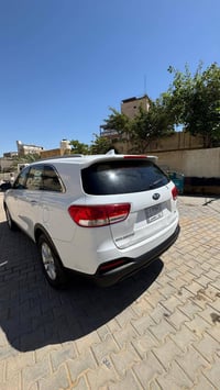 سورتنو البيع سياره أمريكي اكلين 4 سندر 5 راكب    كفاله فقط صبغ ربع الق...