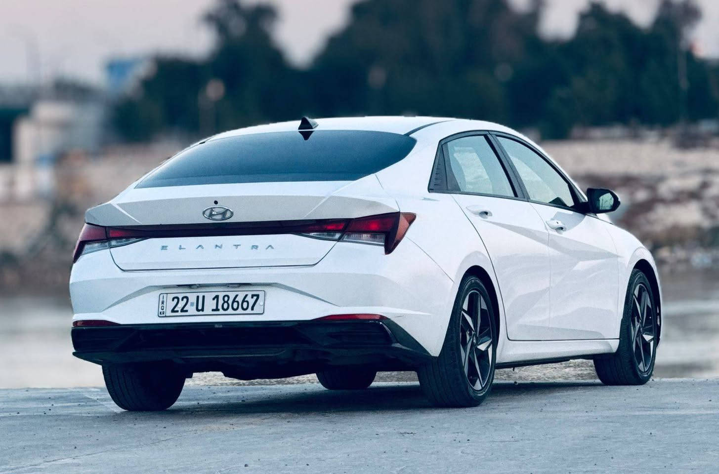 السلام عليكم 
النترا 2023 رقم اربيل بأسمي  تحويل مباشر
الحادث مرفق مع الصور بدون ايرباك جاملغ خلفي وجنطة  
المواصفات : بصمة / لايت LED / تشغيل عن بعد /  رادار امامي / رادار جانبي / شاشة كبيرة / مود درايف / محرك 2000 دوش / ويل كب / جنطة ذكية / تحكم ستيرن / كروس سرعة 
مكاني الشعب

للتواصل والاستفسار : 
***********

 #النترا #سيارات #
