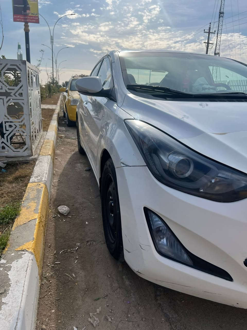 السلام عليكم. النترا مديل ٢٠١٦ للبيع رقم ميسان. مداور ثاني يوم. محرك ١٦٠٠. معله كازكيت علمود الدوانز. يعني السياره اسم الدوانز مابيه حداديه. تبريد. مكينه كير. تخم تاير جديد.   بيه صبغ جاملغ امامي. والباب الخلفي  فقط مفتوح السعر 100. وبيه مجال بسيط.   مكاني ناصريه سوق الشيوخ ‭٠٧٨٠ ٨٤٩ ٢٩٠٠‬
***********
