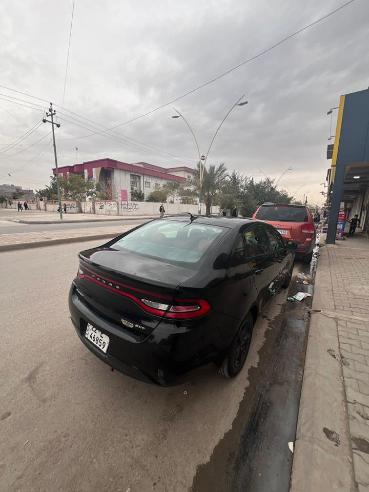 السلام عليكم ورحمة الله 
سيارة نوع دوج دارت موديل ٢٠١٦ اربيل بيها باب سكن صبغ جامرلغ بي تعديل بارد سيارة جاهزة خير من الله السعر ٩٠ ورقة بيها مجال 
***********
