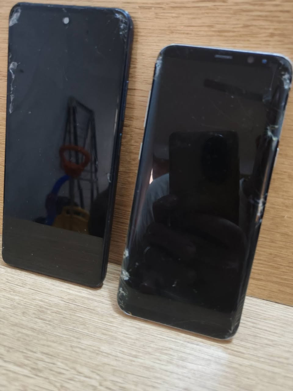 جاهزين العطل شاشه فقط انفنكس وگالگسي اس٨ بلص إخوان شرط بس شاشه عوزهن ٤٠ واصل


**إذا كنت صاحب هذا الإعلان وتريد حذفه لأي سبب، رجاءا أرسل رسالة إلى الدعم الفني**