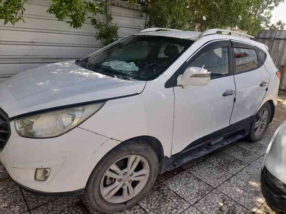 توسان موديل ١٠ رقم كربلاء دولي بسمي مكانه بغداد السياره بيه جفيه ومعمره وبيه مكانات مفطره تخم تاير جديد جاهزه من كلشي مكينه دوش سعر ٩٥ وبيه مجال لاتكلي اشبيه ابيع مكلوبه مامعمره وكلشي موجود بيع فقط 
*********** بغداد
