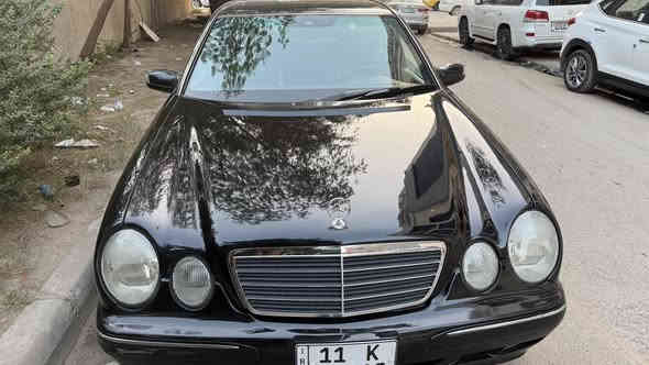 السلام عليكم ورحمة الله 
ام عيون 2001 

اسود صبغ عام 

رقم بغداد 

داخل جلد 

سلايد 

زنون 

كير ومكينه مكفولات 

تاير حدادية جديد 

مكاني بغداد 

***********

السعر 13,500
