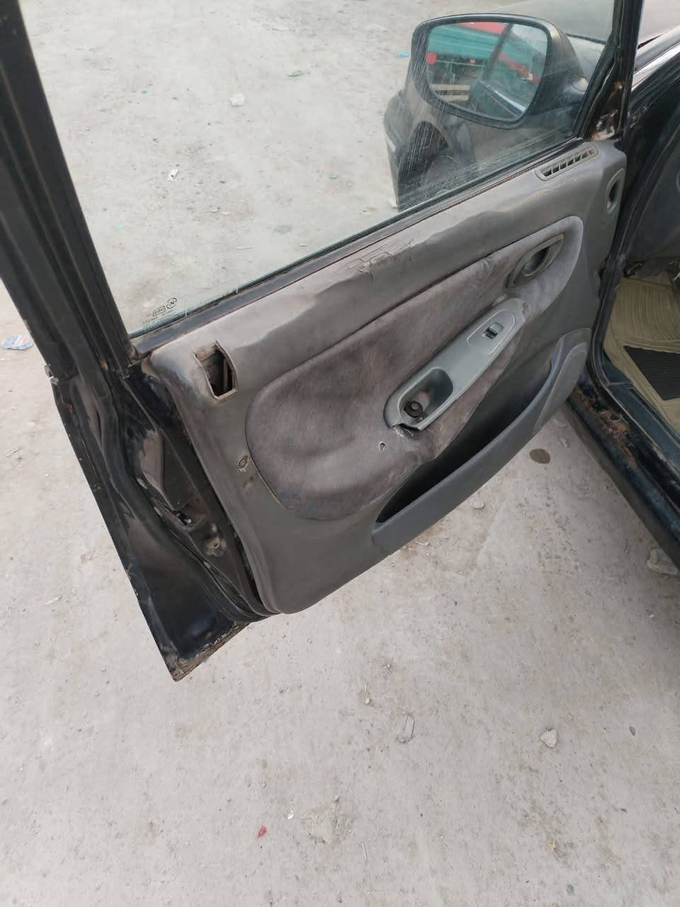 برنس للبيع رقم بابل جديد دولي بسمي كير عادي *********** بيه مجال حك جيه
