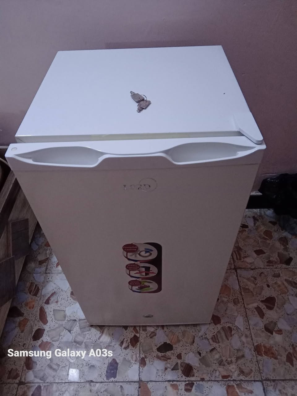 أغراض للبيع..للاتصال ***********
