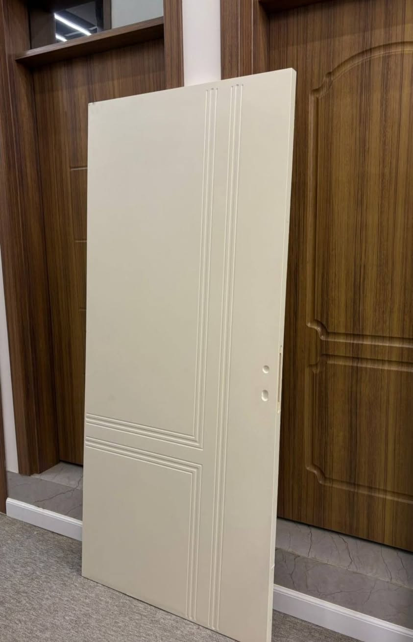 ابواب داخليه درجه اولى ثقيل
240 الف مع شد ونقل عرض خاص لمده محدوده 
للاستفسار ***********
العنوان البو فراج قرب جامع المدينة المنوره 
الخدمي جوه السده
