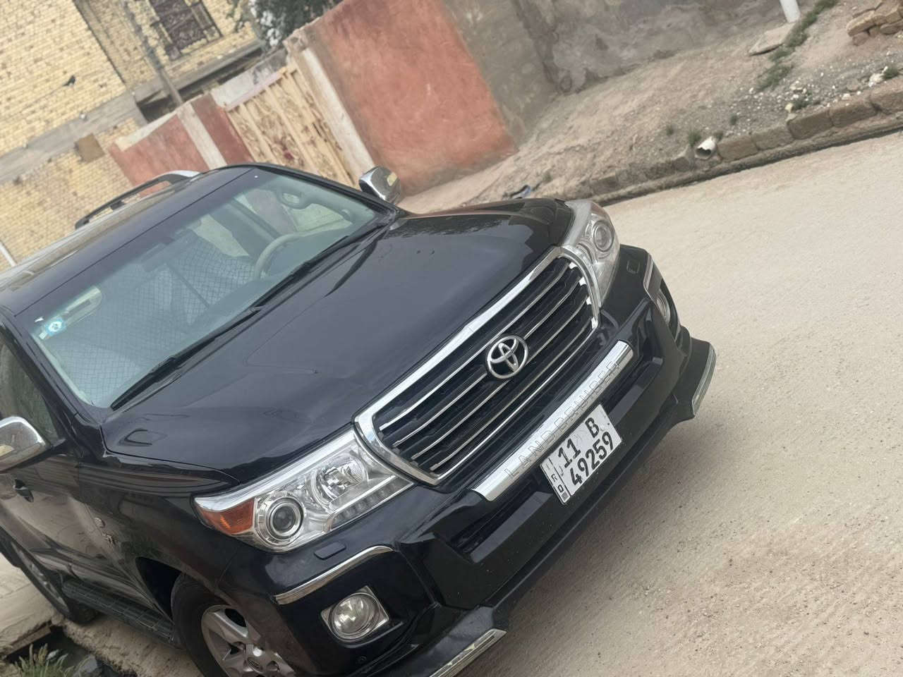 🌹🌹تحية طيبة 🌹🌹
لاندكروز 2010 VxR
السعر 250 بي مجال بسيط 
محرك 8 سلندر 
اي استفسار الاتصال على 
***********
***********
