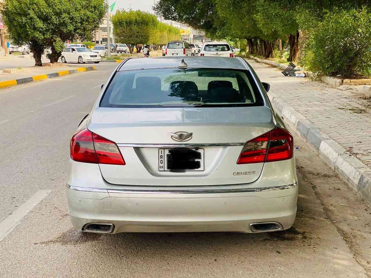 جنسس مديل 2013امريكي حادثه جاملغ وبنيد  صبغ وباب توحيد لون  باقي السياره مكفوله من الضربه والصبغ سياره جديده وجاهزه حداديه تخم تاير محرك وكير مكفولات محرك 6سلندر مواصفات شاشه كامره تحكم استيرن بصمه تشقيل بصمه ابواب داخل بيجي كشنات جلد وكهربائي مري شفط رقم أربيل دولي السعر 84مع مجال للأستفسار ***********مكان السياره كربلاء( مكلف بالنشر )
