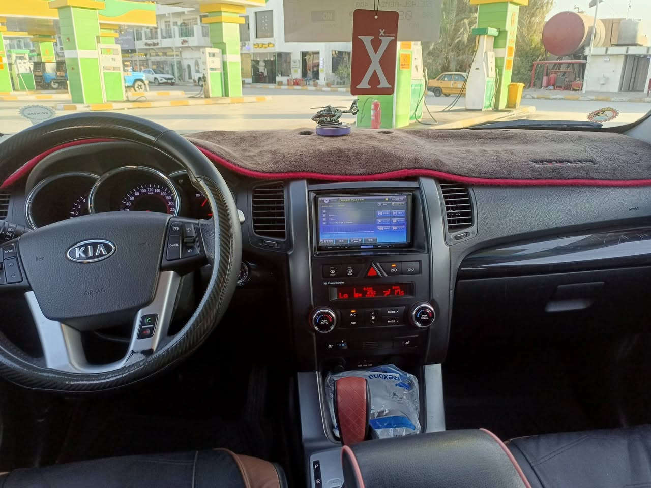 السلام عليكم  سورنتو للبيع او مراوس حسب القناعه موديل 2012 فول مواصفات عدا  الفتحه  تبريد تدفئة   كشنات جلد   مكينه وكير خير من الله متوم طبق الأصل  شمالي انگليزي كص جنطه شغل درجه أولى  ما تذب عليه  ١٠٠٠ دينار  جاهزه من كلشي جاهزه للشارع  بالواقع احلا من الصور  السعر 68 وبيه مجال حك الجيه استفسار ***********
