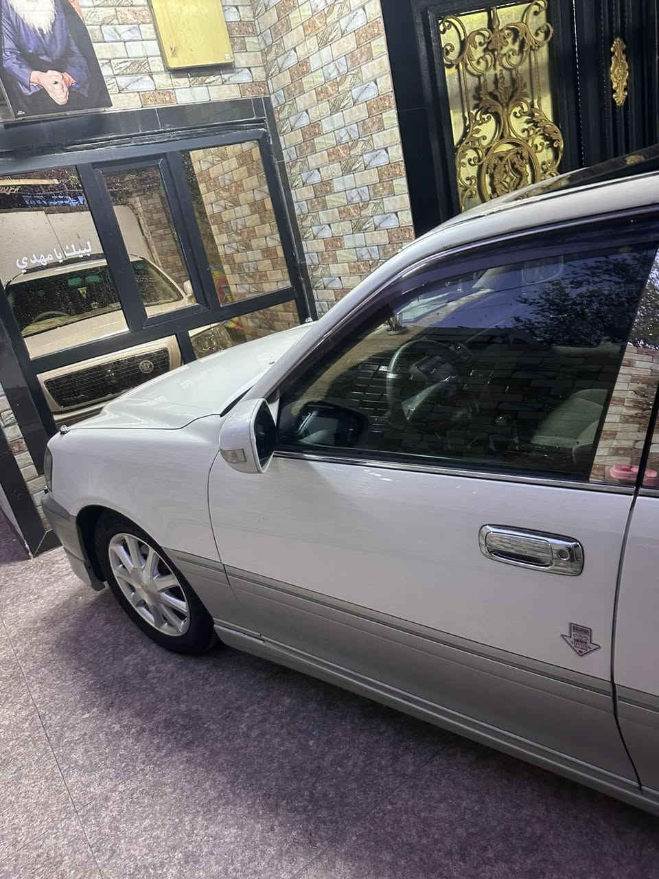 مساء الخير (جنون ) موديل 2000 شاصي 71 قرار 48 سياره حداده كير مكينه تبريد 100/100 / فول فتحه : (رقم بصره جديد مشروع وطني باسمي سياره ) السعر 143 وبيها مجال لشراء / *********** / مكاني بصره حي الأصدقاء
