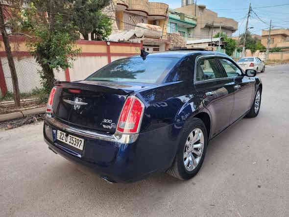 للبيع
سعر 168$
 اوباما c300 بلاتينيوم اعلى فئه بل اوباما 
موديل 2012 ماشية 215 ألف km 
لون حبري فاتح 
🚫سيارة داخلة العراق كلين وبلعراق  باب النفر مبدل شرط بدون اي دواخل اربكات سليمة بشرط 
بيها بار بداير الخلفي كد شبر وبعض التقليمات موضحة بلسونار مرفوق سونار مع الصور

محرك 6سلندر حجم 3600 بشرط مفتوح بس قبغ ولفات
 كير اوتوماتيك طيارة ٨ نمر( تو ويل)
  شرط المحرك والكير 
رقم اربيل دولي سنويه جديدة شرط التحويل 

مواصفات  فول 1/1
سقف بانوراما 
بصمة تشغيل مع بصمة ابواب صندوق بصمة تشغيل عن بعد 
شاشه كبيره كامره خلفي دواره +حساس خلفي 
 داخل اوفوايت كشنات امامي كهربائي + تدفئه تبريد 
مكان كلاصات حار 🔥 +بارد 🧊 
كشن امامي مع استيرن خزن ميموري 
داخل صاج بلادي تبريد قطعتين ثلللج ❄️❄️
رادار جانبي  فول تحكم ستيرن 
مرايه قلاب مع بك بردا خلفية تنزل ع R
لايتات عالي ناصي زينون بلاد 
ويل  كروم 18 بلادي 
يدات نيكل مرايات نيكل ويل نيكل  
سستم سماعات   harman/kardon 
موصل الايسر 
***********
***********
