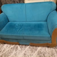 متوفر تخم فيروزي للبيع ١٠ مقاعد ام ال ٣مقاعد عدد٢ و ام مقعد واحد عدد ٢...