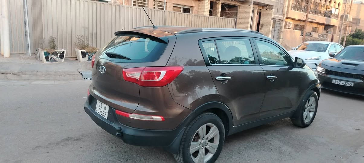 السلام عليكم كيا سبورتج خليجي 2011 رقم بغداد مشروع وطني تحويل مباشر بيه صبغ جاملغ باب بدون دواخل محرك 2400 دوش المرغوب كير اتوماتيك جام اتوماتيك كامره شاشه تحكم سعر 118 مكان بغداد حي الخضراء هاتف *********** شراي
