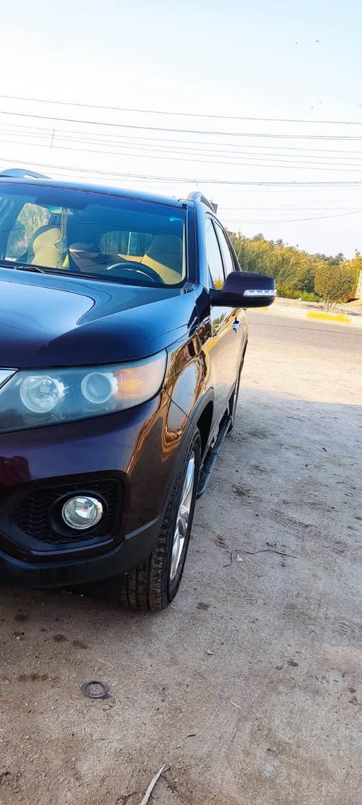 السلام عليكم ..
سورينتو موديل 2012 امريكي 
حجم المحرك 3500 مو 3300
فول مواصفات للأخير كشنات تدفئه تبريد + تحكم كهرباء
بانوراما رقم انبار بأسم البائع سياره ع ايدنه من 2012 ولحد الان 
ماشيه 70 الف مايل جديده كير محرك كفاله سياره بلاديه ما مفتوح بيها كلشي
بيها ضربه باب + جاملغ قليل مامبدل بيها شي 
المكان بغداد او فلوجه رقم التوصل
***********
سعرها 150 مع المجال بغداد, العراق
