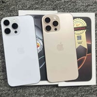 16 برو ماكس قطعتين الابيض ماستر 256 بطاريه 100 مشحون 143 مره  الذهبي د...