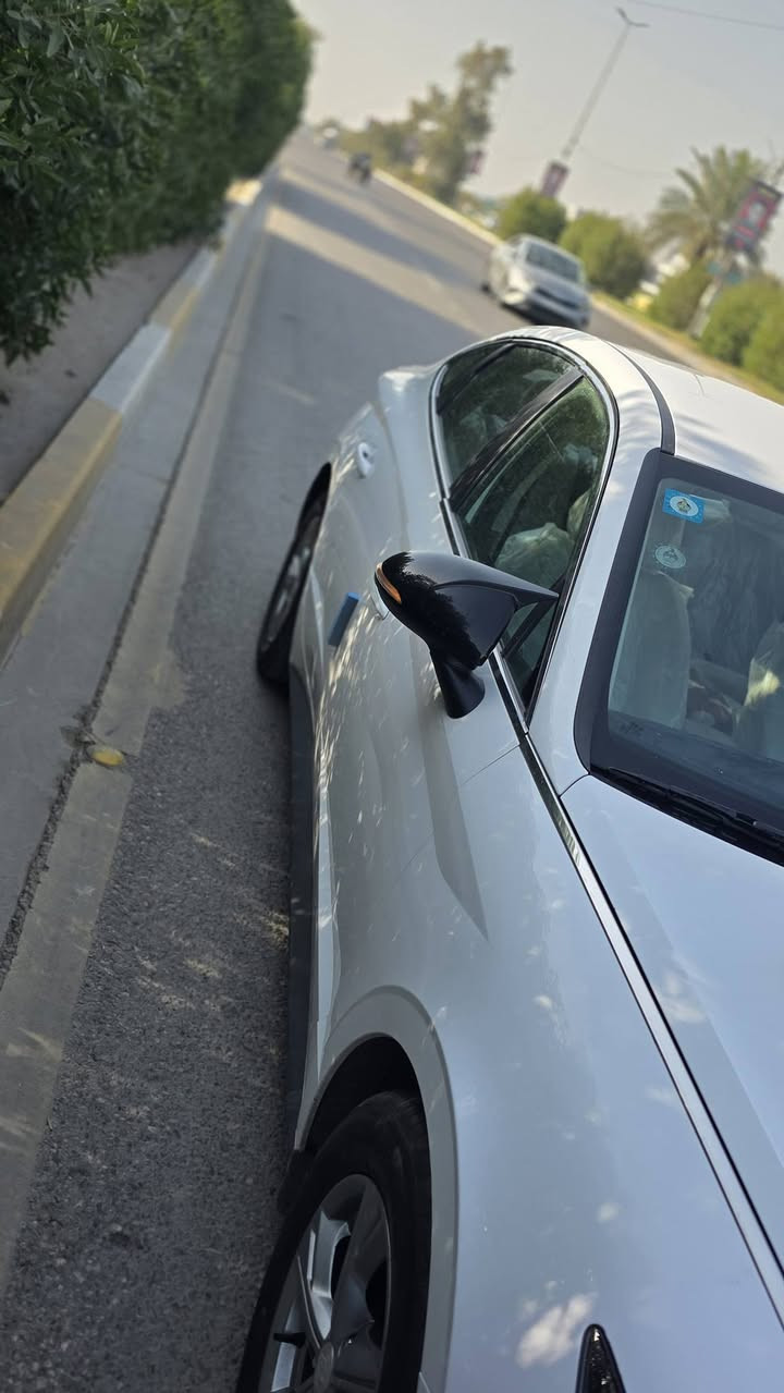 سياره سونتا 2023وراد خليجي مكفوله عدا براد وشخط فقط باقي كله كفاله مكينه وكير ومحرك بل جيس محرك ٢٥٠٠ موصفات اشاير بل مري تثبيت سرعه ومصفات النص
***********
***********
السعر ١٩٥ وبيه مجال
