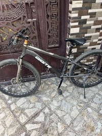 بايسكل • مستعمل • بحاجة شغل بسيط