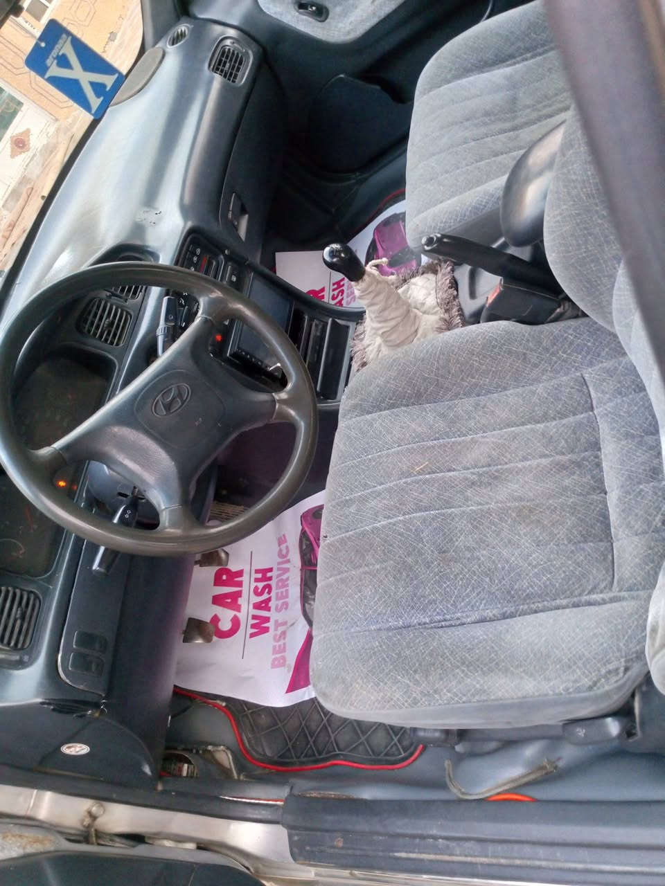 سلام عليكم سوناتا للبيع موديل 95 مكينة خير من الله بدون صرر مصبوغة جمالية.فقط تدفئة تبريد شغال   الاستفسار ***********
