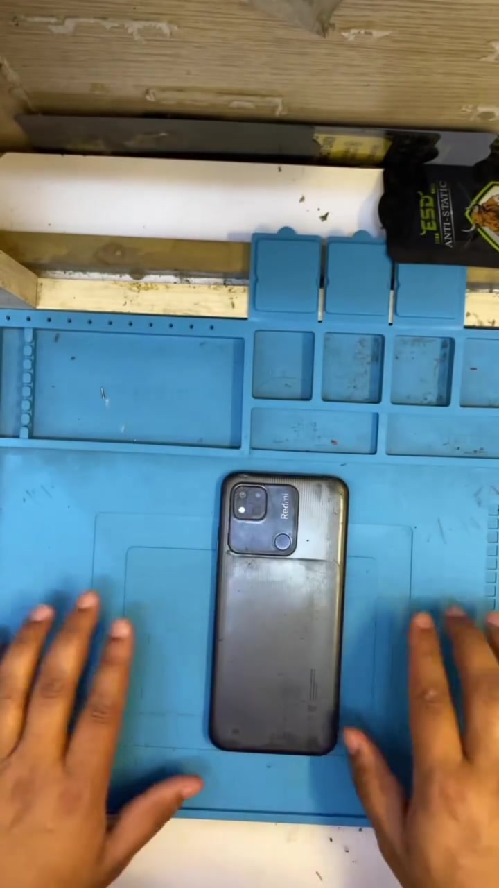 🔥 عروض خاصة ومستمرة من مركز حسون فون 🔥

📱 تبديل شاشات الموبايل
صار بس بـ 25 ألف بدل 35 ألف 😍

🔋 أيسي شحن
صار بـ 5 آلاف بدل 10 آلاف ⚡

✅ شغل مرتب
✅ أسعار منافسة
✅ سرعة ودقة بالعمل

📍 العنوان:
الحسينية - جريخي
خلف جكن او سلو باتجاه السوق

📞 للحجز والاستفسار:
***********

✨ لا تفوتك العروض… مستمرة لفترة محدودة ✨

