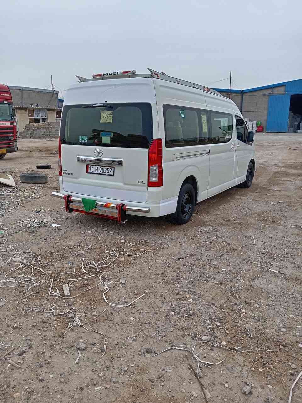 السلام عليكم هايسه ام البوز موديل ٢٠٢٠ فول كير عادي بانزين محور منظومه غاز تبريد محور ثلج ترهم مراوس كوستر 17 للاستفسار على الرقم ***********
