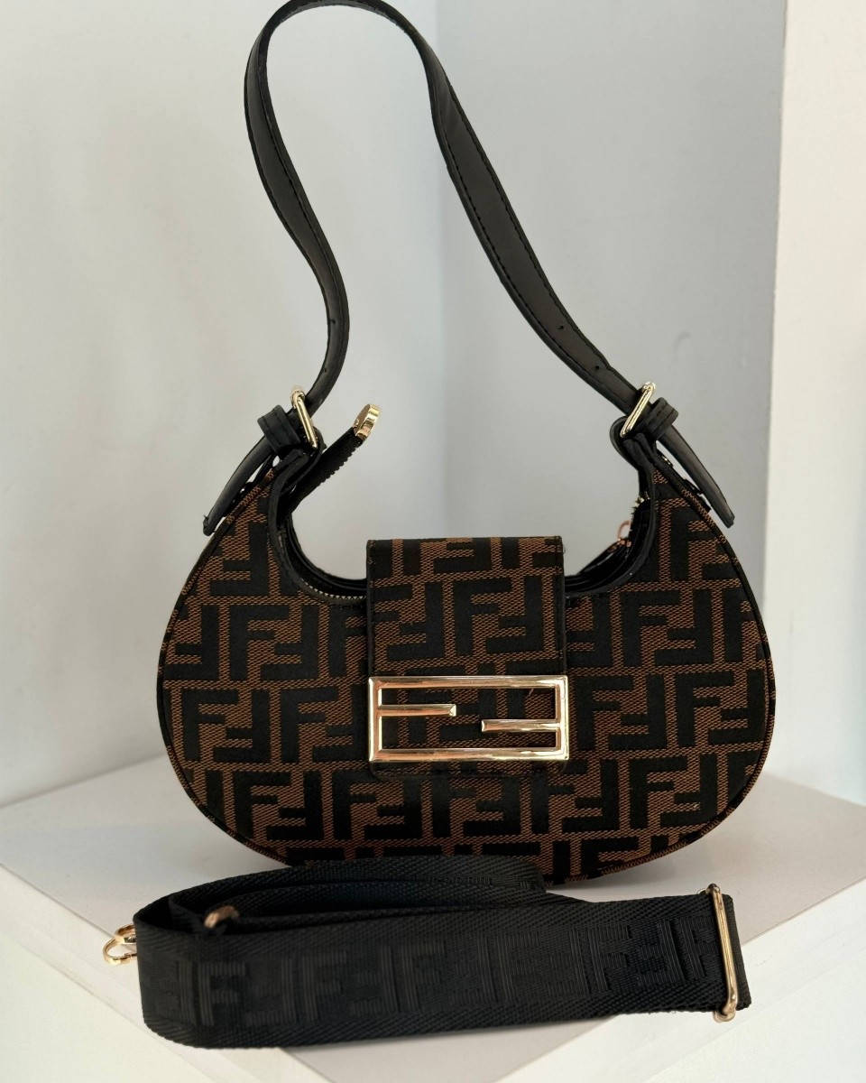 جنط نسائي 
سعر المفرد 15 آلاف دينار
سعر الدرزن 120 ألف ألف دينار
قياس 14 × 24 سم 
واتس اب :***********
واتس اب :***********
