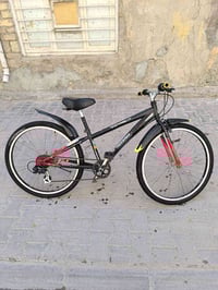 بايسكل رياضيC 700 الياباني السعر 150 وبي مجال للتواصل 07700280470 واتس...