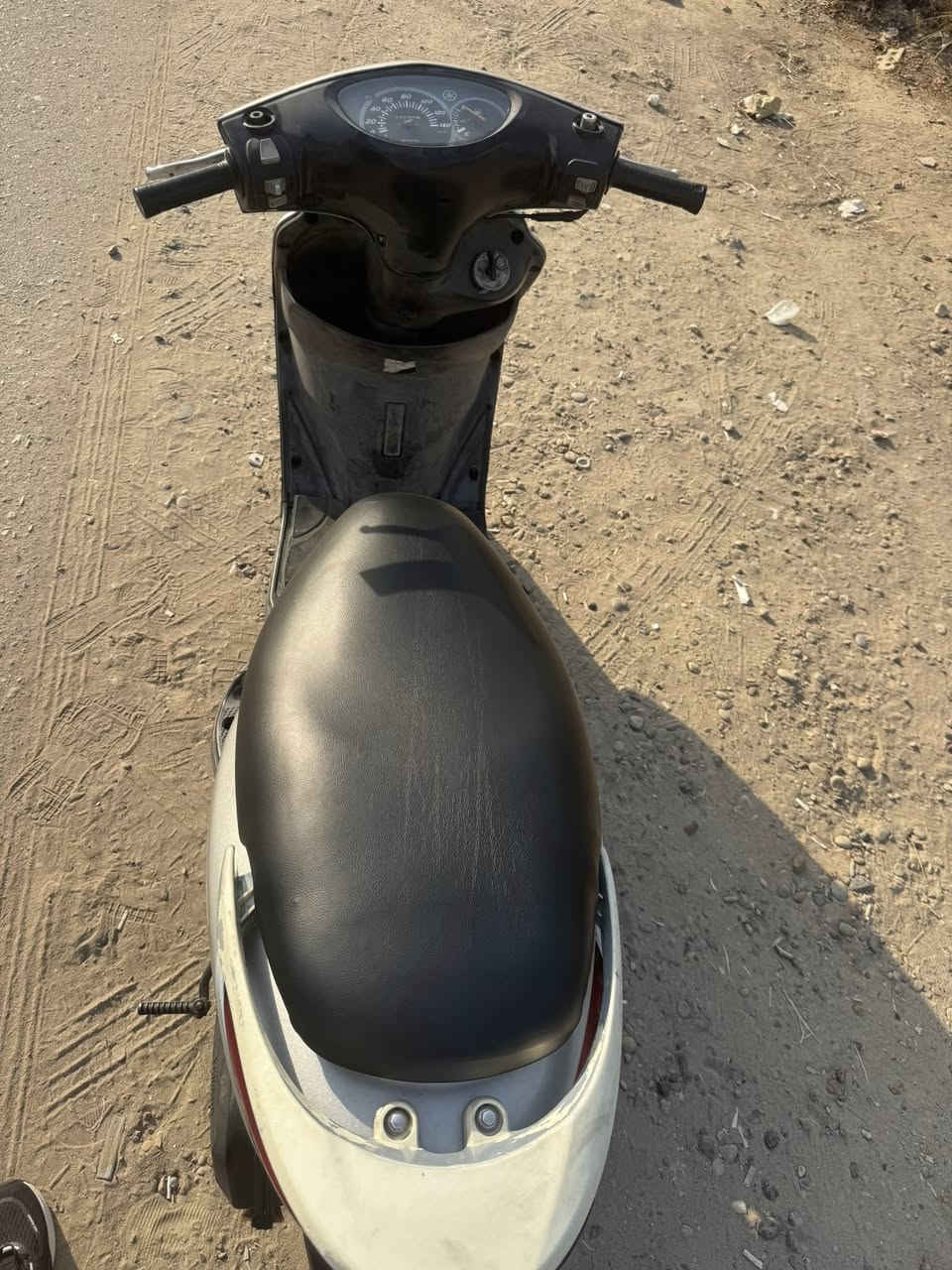 سلام عليكم دراجة بريز للبيع قبل يومين اخذتها من الرمبه دراجة نضيفة مكينه خرسه مشيها حلو شلعه معدل ما ناقصها اي شي السعر 900 مكاني بغداد الحرية م(الدراجة دسك مو بنز ) رقمي ***********
