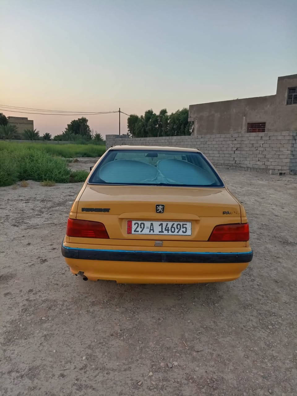 السلام عليكم اخوان بيجو بارص موديل 15 رقم واسط بسمي تبريد شغال سياره جاهزه على اخر حبايه كل نقص مبيها تخم تاير جديد سياره بيها سونار مرفق بل صوره السعر 45 وبيها مجال العنوان واسط للاستفسار تصل ***********
