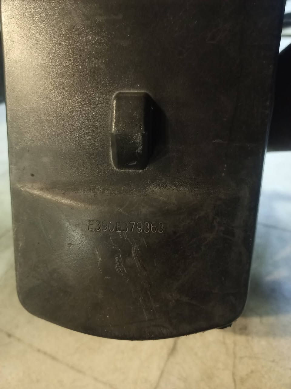 سلام عليكم
بوليس للبيع نضافه 100/100رمبه مكينه مكفوله تبقير تنقيص نضوح مكفول بلاديه بوشه 49 

فقط كفراتها الابيض مصبوغه والباقي كفاله عامه نكره سلف هندر بكل وقت كهربائيات كله شغاله 
***********
السعر 850 وبي مجال بسيط حك الجيه  مستعجل على بيعتها
