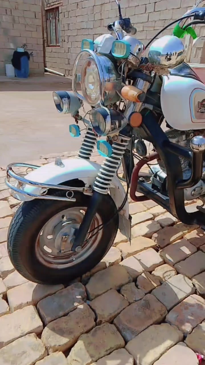 سلام عليكم ستوته للبيع الموديل 2020 الرقم 0780 856 5273
