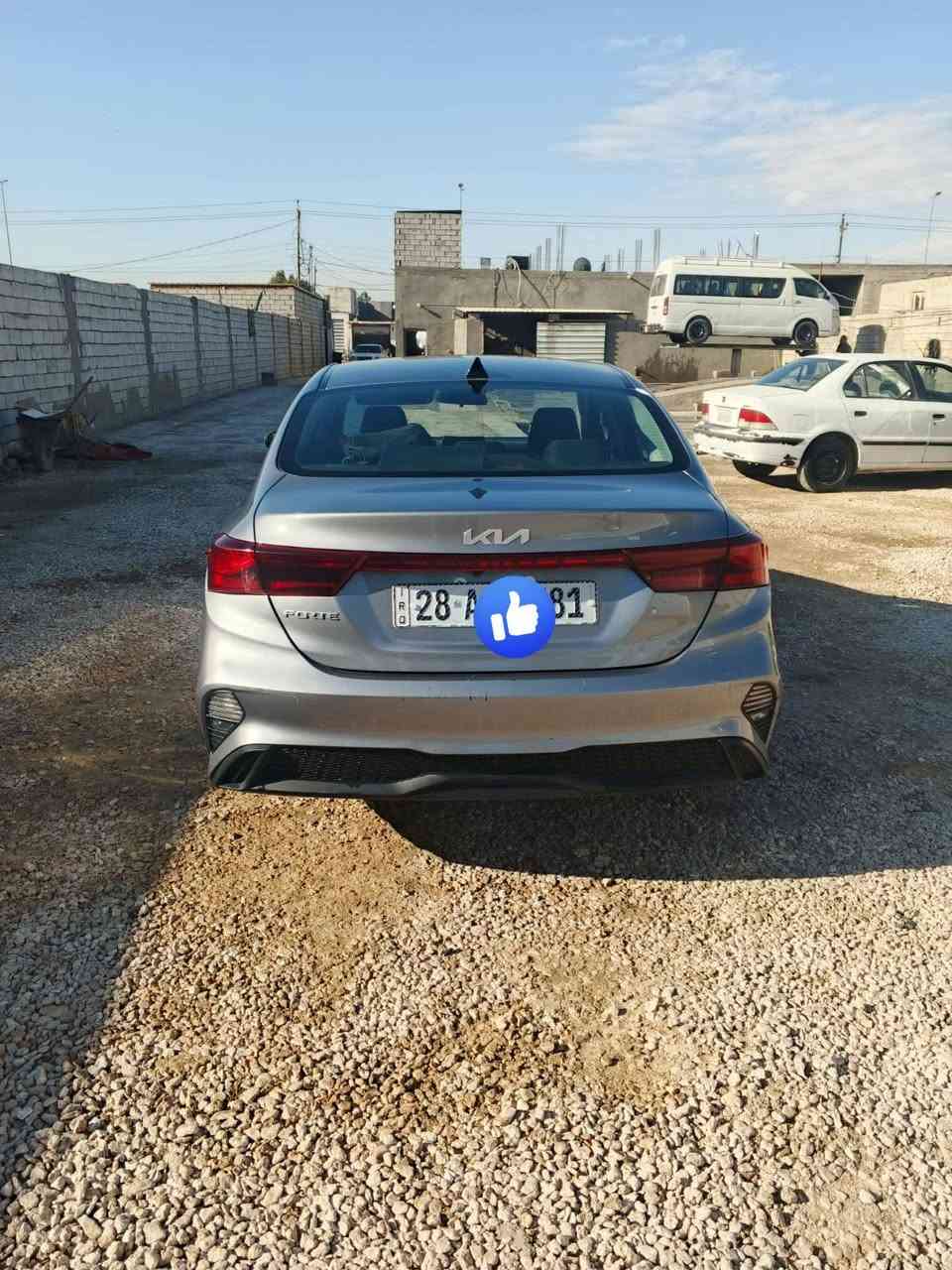 السلام عليكم
فورت وارد امريكي حادثه ربع البنيد سياره حره بأسمي مكانه نجف مامتواجد عالفيس 
رقم راعي السياره ***********
