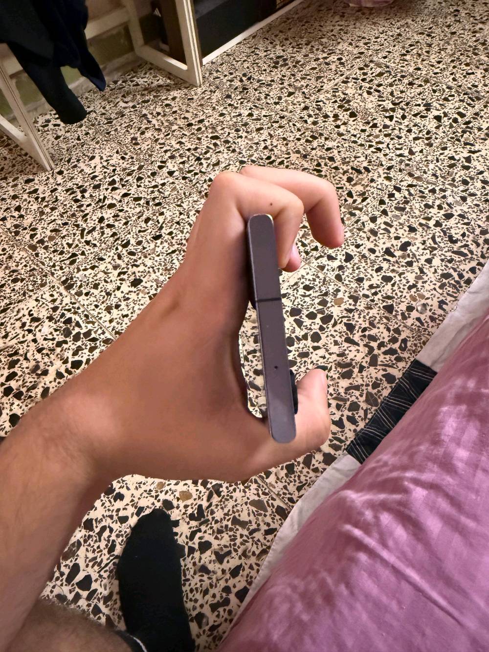 السلام عليكم الترا s23 جهاز نظيف ذاكره 256 جهاز اوربي مكفول من كلشي لون اسود سعر ٦٥٠ تواصل ***********