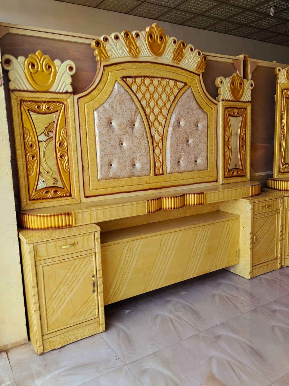 سلام عليكم من مزاد الأخوين للبيع الثالث المنزلي الجديد المستعمل غرفه نوم 7باب ***********واتساب أو اتصل
