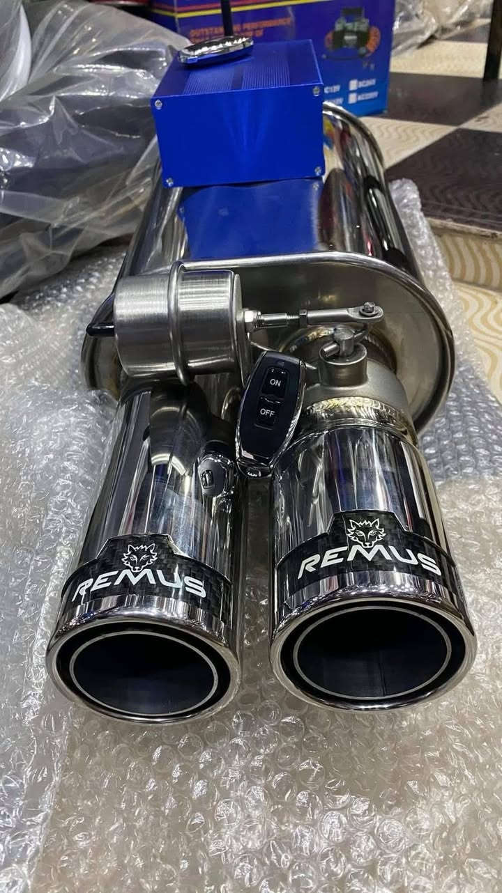 اقل سعر موجود بفضل الله 🫵🔥
💪💣 علبه شكمان ريموس اصلي ب بالبوابه فاكيوم للتحكم في قفل وفتح الصوت ( 1 روح _ 2 روح بالديول الكاربون _ 2 روح ب 2 بوابة عريضه )
بتركب علي كل العربيات 💪
حليه الكربون فايبر هديه معاها كمان 🙈🔥
كل ده ب 5300 جنيه بس 🫵🔥
مستني اي ابعتلنا علي رسايل الصفحه دلوقتي ✨🫶
متاح شحن جميع محافظات كمان 🚛✨


**إذا كنت صاحب هذا الإعلان وتريد حذفه لأي سبب، رجاءا أرسل رسالة إلى الدعم الفني**